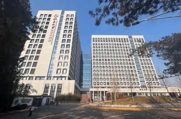 北京大学医学部再树标杆