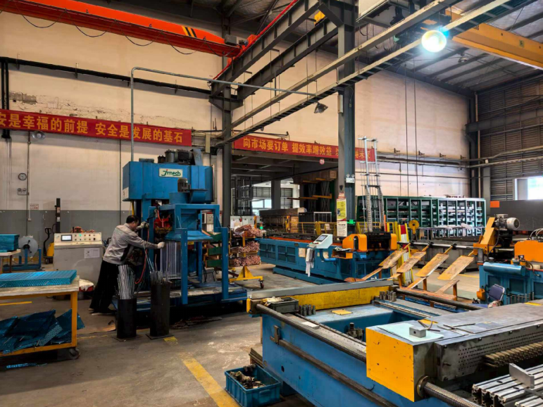 1771895499113091.png 9013.png